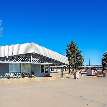 Rodeway Inn & Suites Raton Exteriér fotografie